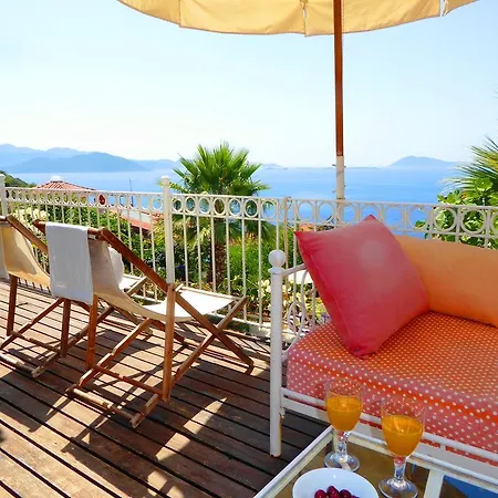 Villa Mimosa *